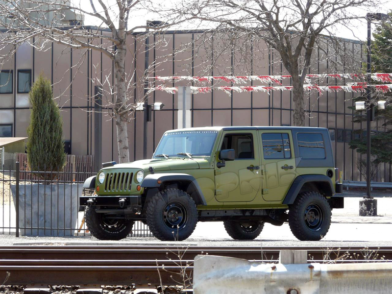 Illustration for article titled AEV J8 MILSPEC: A Jeep J8, Built For Civilians